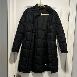 The North Face Women's Black Puffer Jacket
